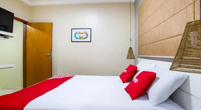 Люкс Standard OYO Hotel Via Universitaria, Anapolis