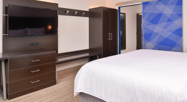 Двухместный номер Standard Holiday Inn Express & Suites - Olathe West by IHG