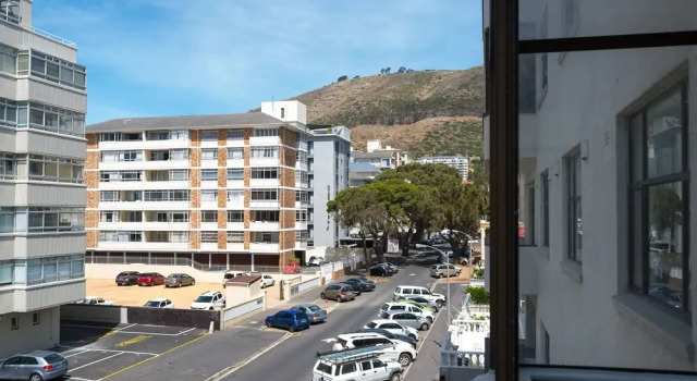 Knightsbridge 202 Sea Point, Забронировать Отель Си-Пойнт 