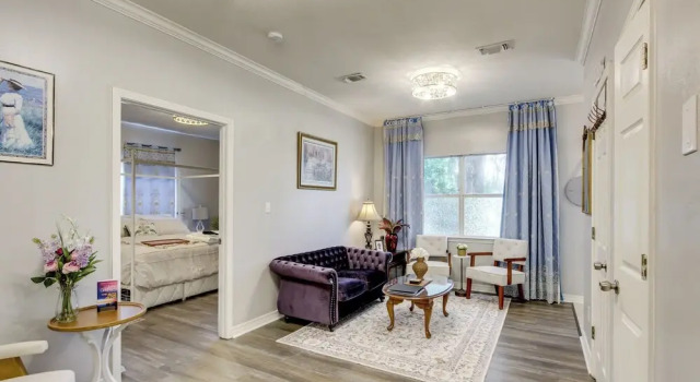 1 Block to Beach: Biloxi Townhome w/ Media Room, Забронировать Апартаменты/квартира Билокси Миссисипи - побережье, рядом с Ohr O Keefe Museum