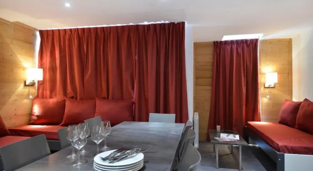 Residence Saintjacques Three-roomed Apartment for 7 People in the Resort Center S716, Prenota Appartamento Hotel a Rodano-Alpi con piscina, Piscina