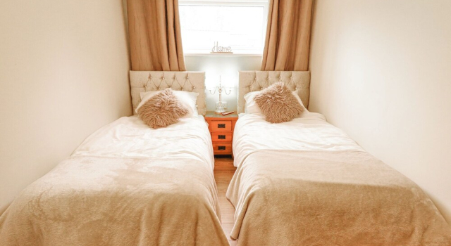 Willow Cottage, Varaa Lomakoti Mökit kohteessa Merseyside, Mökki