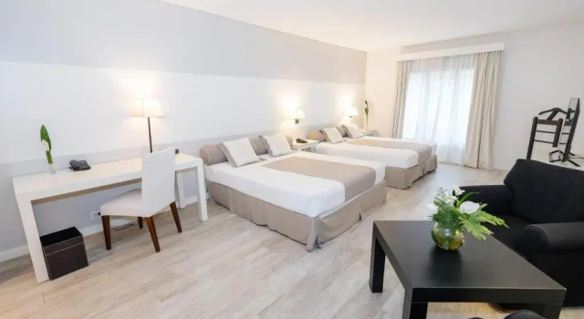 Семейный номер Superior Loi Suites Recoleta Hotel