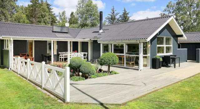 Коттедж Elegant Holiday Home in Jerup near Sea