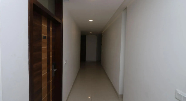 OYO 9999 Hotel La Wisteria, Забронировать Отель Отели Нью-Дели с завтраком, Завтраки