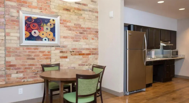 Люкс Homewood Suites by Hilton Grand Rapids Downtown