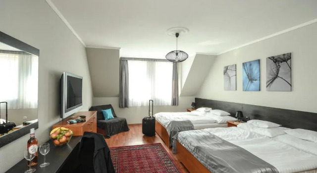 Salt Hill Apartmanok, Забронировать Отель Эгерсалок Бюкк, рядом с Термальный комплекс Egerszalók