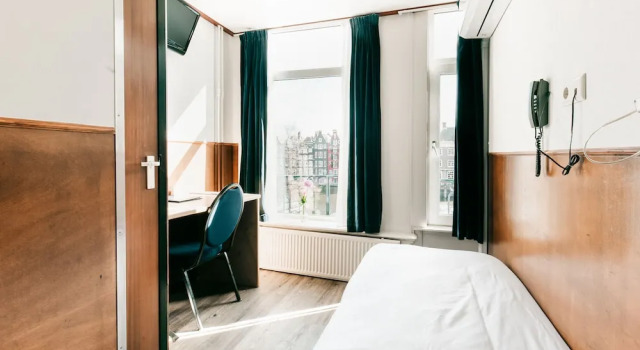 Номер Standard Hotel van Gelder