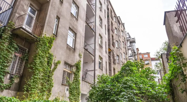 Quiet apartment in the city center with own terrace, Забронировать Апартаменты/квартира Отели Праги с парковкой, рядом с Театр Svanda, Парковка