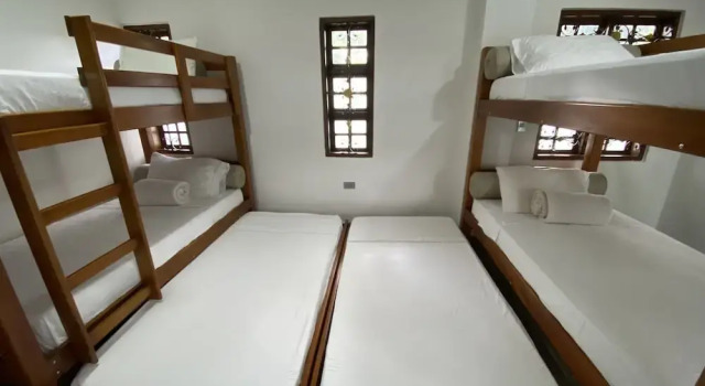 Семейный номер Standard Hotel On The Rock