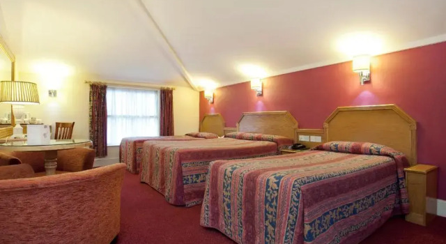 Семейный номер Standard Harcourt Hotel