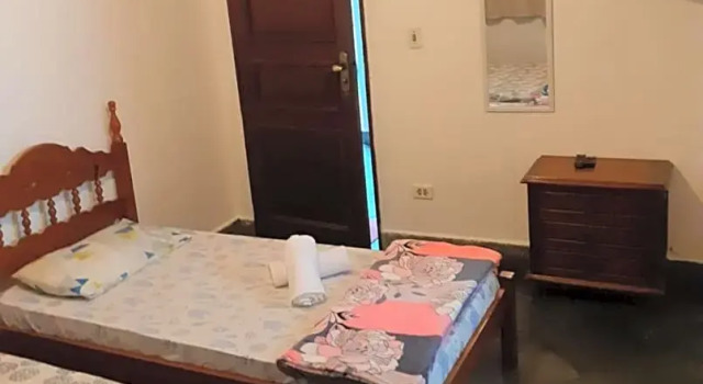 Pousada e Hostel Ebenézer Guarujá, Забронировать Хостел Гуаружа муниципалитет Гуаружа, рядом с Enseada Shopping Mall