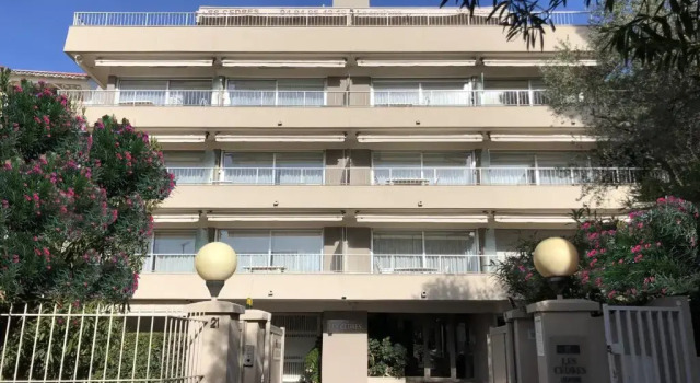 Appartement Saint-Raphaël, 1 pièce, 2 personnes - FR-1-466A-5, Book Apartment Saint-Raphaël Mimosa Road