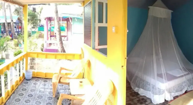 Коттедж c 1 комнатой с видом на сад Secret Beach Bungalows