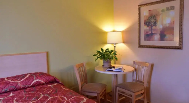 Четырёхместный номер Standard Sunset Bay Resort & Suites
