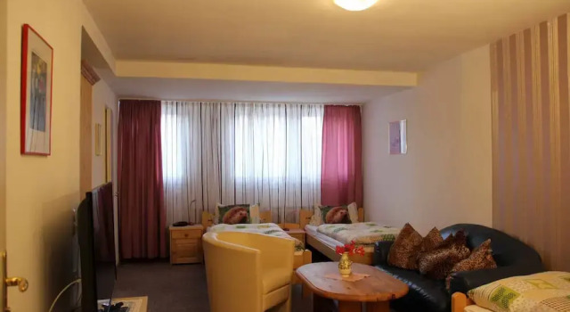 Трёхместный номер Standard Hotel Gasthof Zum weissen Lamm