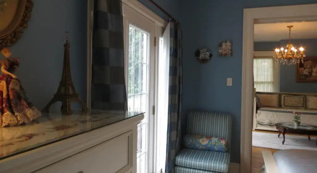 Redwood Bed and Breakfast, Забронировать Отель Ниагара Фолс Буффало