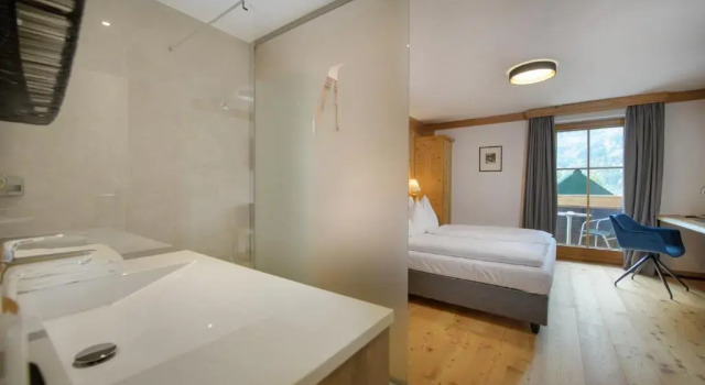 Двухместный номер Deluxe с балконом Hotel Moselebauer