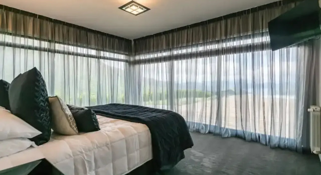 Luxury Villa 5 Bedrooms, Забронировать Вилла Бизнес-отели Пиктон, 4* 5*