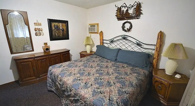 Bare Bear - Two Bedroom Cabin, Varaa Hotelli Ruidoso New Mexico