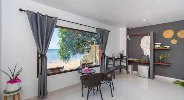 Lanta Beachfront Resort