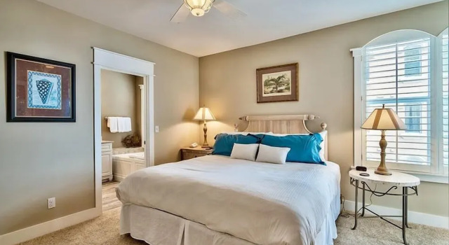30A Monterey Place 3 Bd Holiday Home by Five Star Properties, Book Lejlighed Lejligheder i Seacrest, Lejlighed