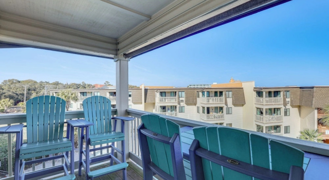 Апартаменты Golden Mile Getaway Steps From the Beach