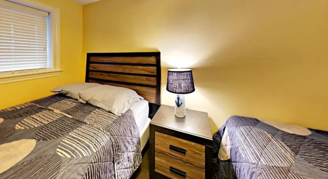 Put-in-Bay Waterfront Condo #110, Забронировать Отель Отели Островов озера Эри с бассейном, Бассейн
