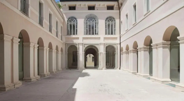 Апартаменты PALAZZO BECCAGUTTI CAVRIANI - Gallery Suite e Frescoes Suite