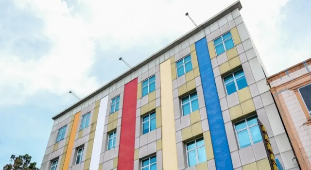 RedDoorz Plus near Pekanbaru Mall, Rezerwuj Hotel Pekanbaru Sumatra