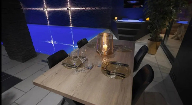 Les Suites M, Забронировать Отель Юи 