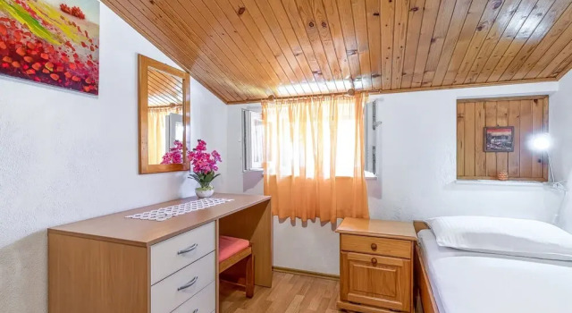 Brač Island Apt Mladineo A3 300mt From s, Prenota Appartamento Bol 