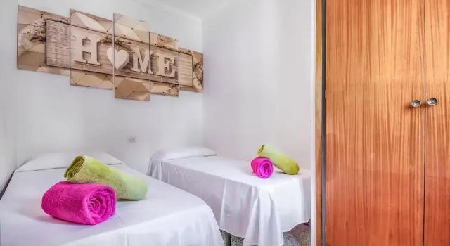 Beachfront Apartment in Platja Almadrava, Забронировать Апартаменты/квартира Росас Cap de Creus Nature Reserve