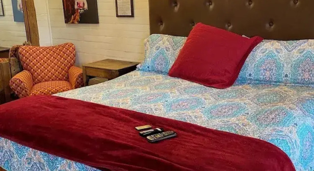 Номер Comfort Old Storehouse Inn