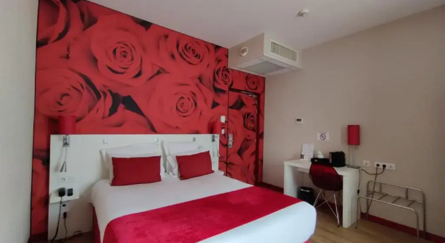 Номер Deluxe The Originals Boutique, Hôtel de lUnivers, Montluçon