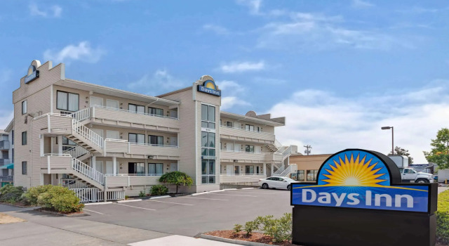 Days Inn by Wyndham Seattle North of Downtown, Rezerwuj Mini-hotel Mini-hotele w Northgate, Mini-hotel