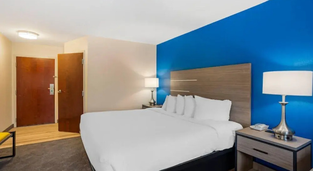 Двухместный люкс Comfort Inn & Suites Harrisburg-Hershey North