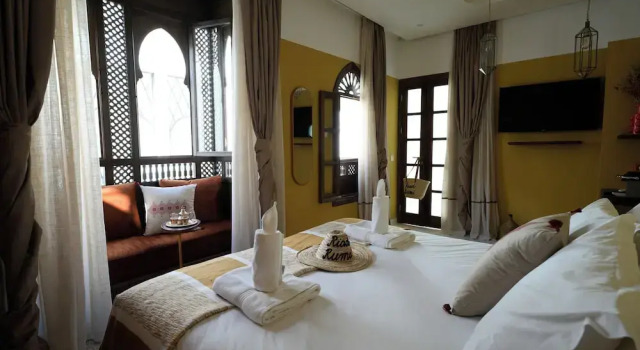 Люкс Luxury с видом на бассейн Riad Rumi Marrakech Medina