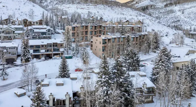 Vail Vista by AvantStay, Забронировать Отель Отели Вейл с бассейном, Бассейн