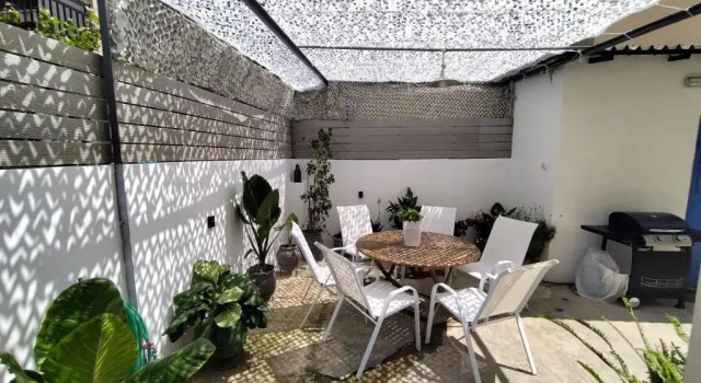 Апартаменты Luxury seafront house nearby Delphi