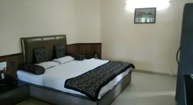 Savshanti Lake Resort, Забронировать Курортный отель Отели штата Махараштры 3 звезды, 3*