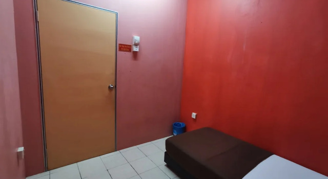 Номер Standard SPOT ON 89865 Hotel Titiwangsa Gm