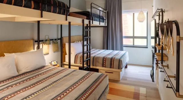 Номер Standard Moxy Cincinnati Downtown