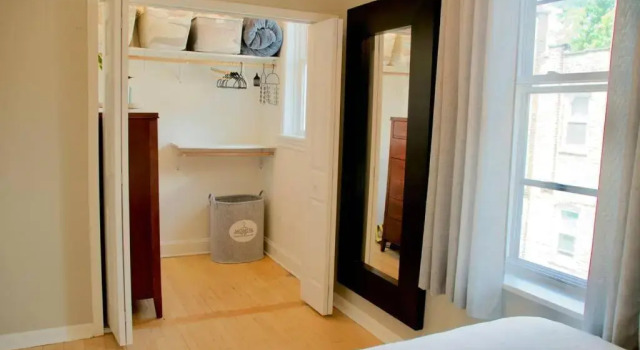 Sunny, Spacious, 3BR 1BA Davlin INN Chicago, Забронировать Отель Чикаго Большой Чикаго, рядом с Kindred Chicago Central Hospital
