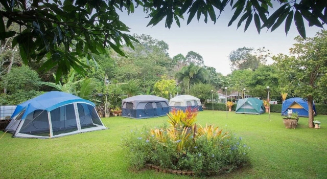 Тент Bhan Nam Pood Khao Yai