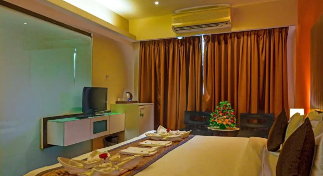 Номер Premier Citrus Hotel Lonavala