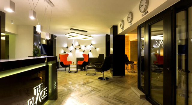 The Place Hotel, Varaa Huoneisto Hotellit Marmara-alue pysäköinnillä, Pysäköinti