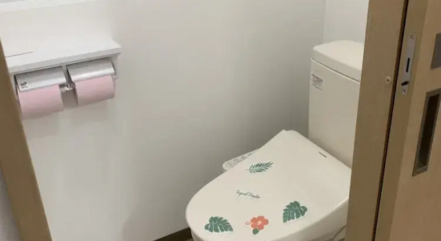 Кровать в общем номере GUEST HOUSE TOKAI nagaragawa RENTAL CAR