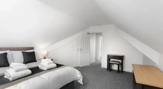 Апартаменты Luxury McLaren House Seahouses