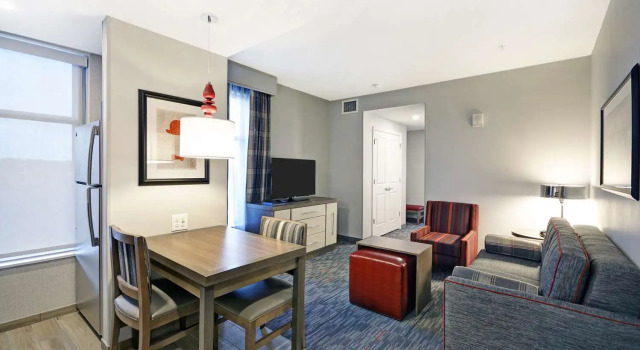 Четырёхместный люкс c 1 комнатой Homewood Suites by Hilton Athens Downtown University Area